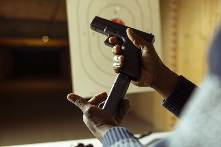 PF assume fiscalização de CACs a partir desta terça; país tem 1,5 milhão de armas registradas