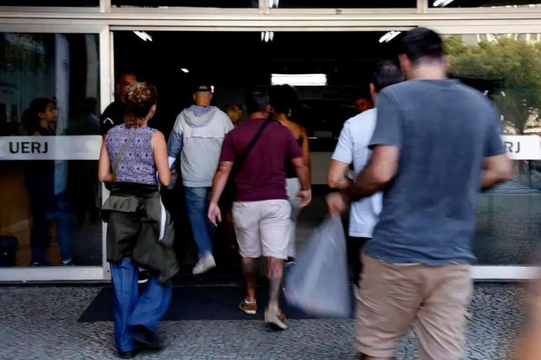 CNU tem vagas com salários que vão de R$ 4 mil a R$ 17 mil