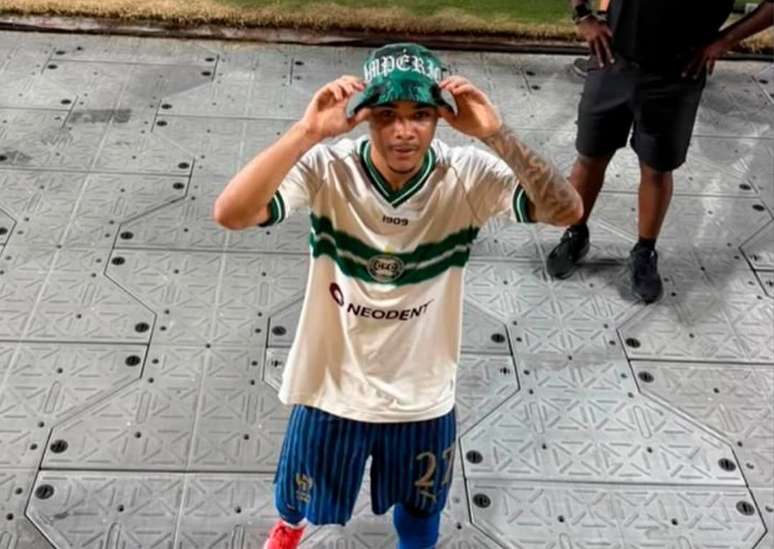 Kaio Cesar comemora classificação do Al Hilal