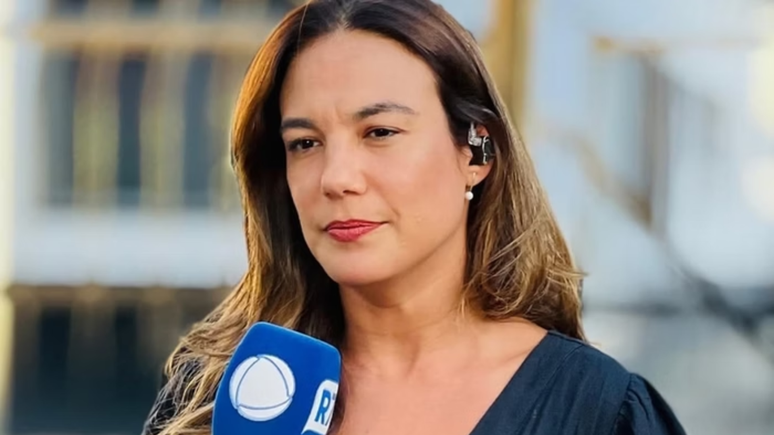 Rep&oacute;rter da Record desabafa ap&oacute;s ser empurrada ao vivo por profissional da Band: 'N&atilde;o passar&atilde;o'
