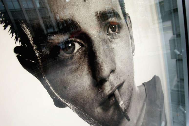 Ewan McGregor interpretou Renton no filme Trainspotting, criticado por glorificar a est&eacute;tica da hero&iacute;na