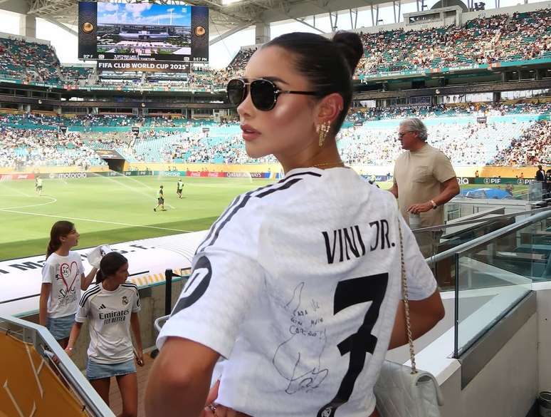 Victoria Ruiz assiste jogo do Real Madrid