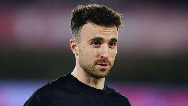 Diogo Jota, atacante do Liverpool, morre em acidente de carro