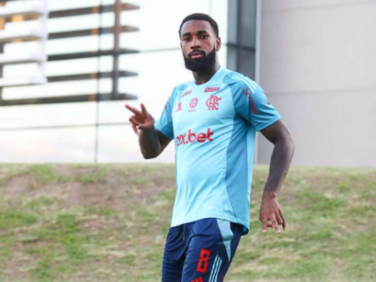 Gerson em treino no Ninho do Urubu (Foto: Gilvan de Souza/Flamengo)
