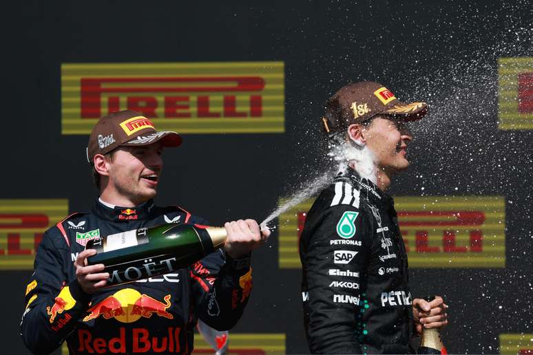 Verstappen e Russell no pódio do Canadá: mudança de postos?