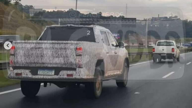 Próxima geração da picape Volkswagen Amarok já está em testes no Brasil sobre plataforma da chinesa SAIC