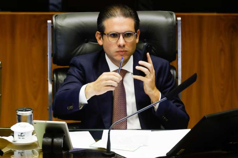 'O Congresso não vai admitir ser atropelado, nem nessa situação e nem em nenhuma outra', diz Motta sobre IOF