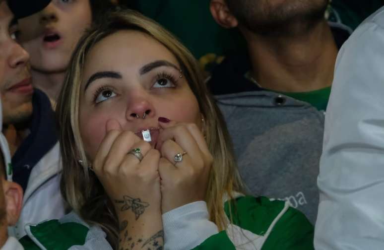 Torcedores se concentraram nas proximidades da arena palmeirense para acompanhar o duelo pelo Mundial.