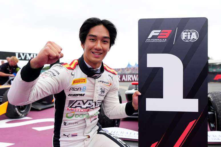 Inthraphuvasak se tornou o primeiro piloto tailandês a vencer na Fórmula 3