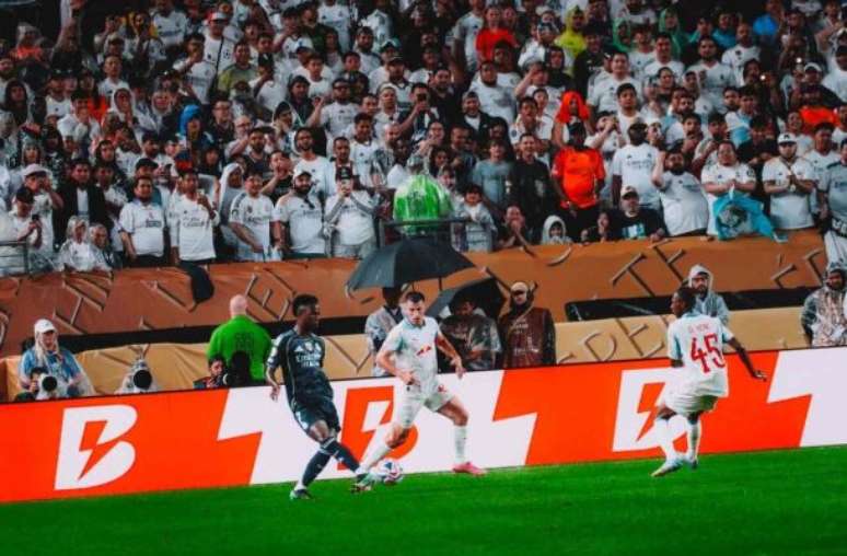 Mais de 30% das Tvs ligadas na Espanha acompanharam Real Madrid x Dortmund. 