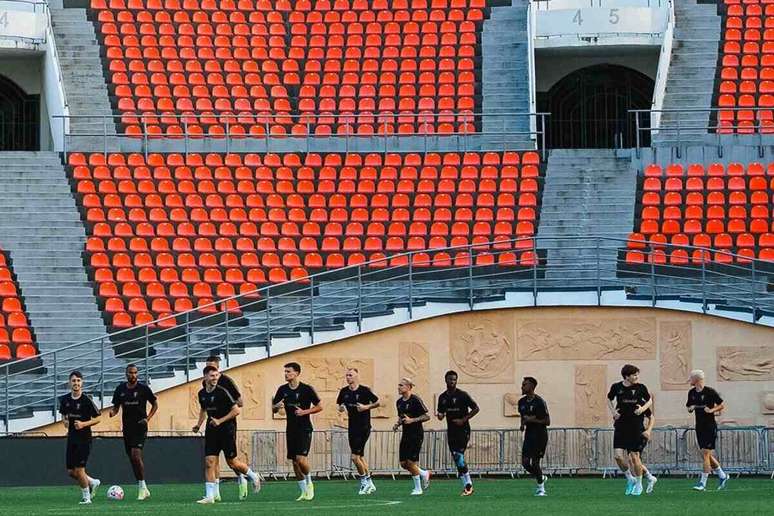 Malm&ouml;, da Su&eacute;cia, treina para a partida que abre a temporada de 02025/26 da Champions.