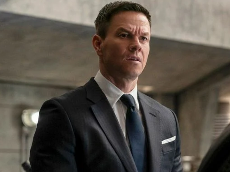 A science fiction film starring Mark Wahlberg, moved by critics and with a debut in canceled theaters, is winning Netflix four years later.