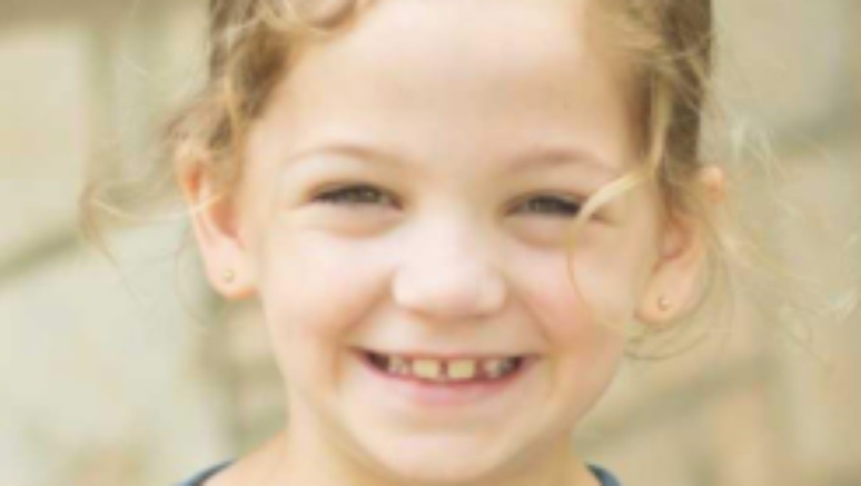 Sarah Marsh esava no Camp Mystic, um acampamento exclusivo para meninas, quando a enchente atingiu o local