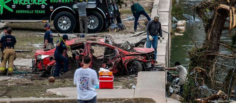 Enchente no Texas deixou dezenas de mortos