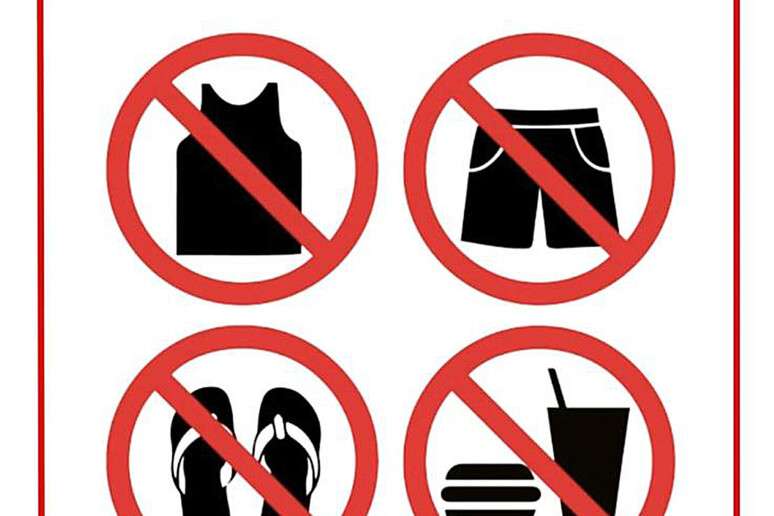 Placas no La Scala mostram quais trajes são proibidos nas salas de ópera