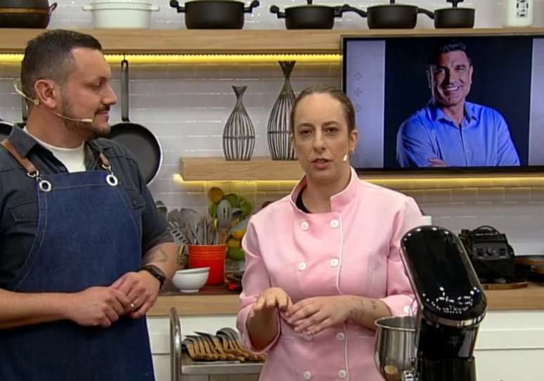 Eduardo Gomes e Gabriela Montemezzo homenageiam Edu Guedes