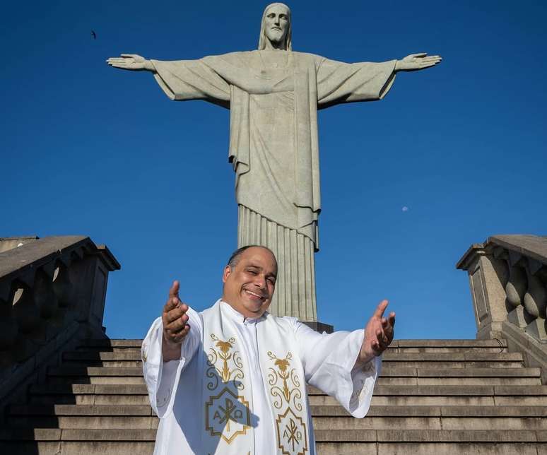 O padre Omar Raposo &eacute; reitor do Santu&aacute;rio Cristo Redentor do Corcovado