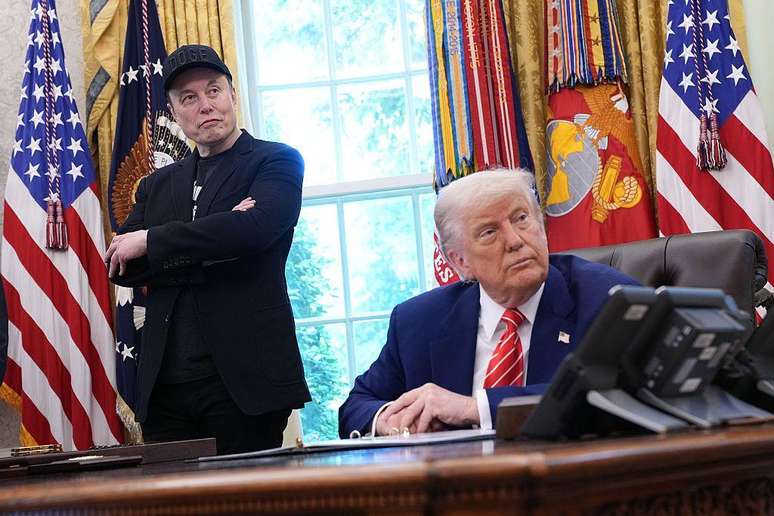 Desde que voltou à Casa Branca, Donald Trump, com a assessoria do bilionário Elon Musk, demitiu ou aposentou milhares de funcionários públicos