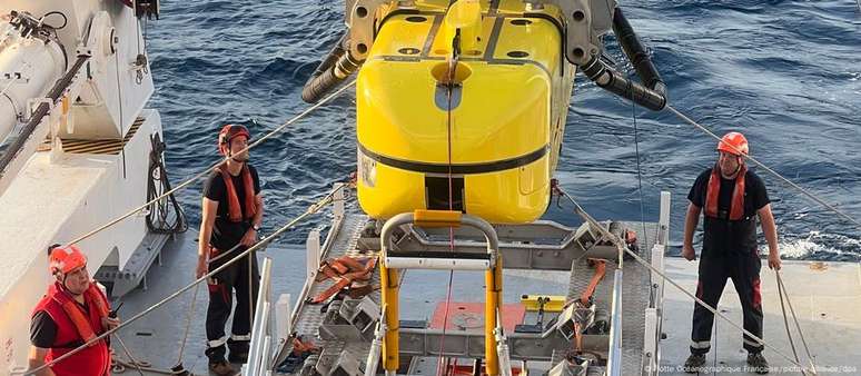 Com o robô de mergulho Ulyx, pesquisadores descobriram 1.800 barris de lixo radioativo no Atlântico Nordeste