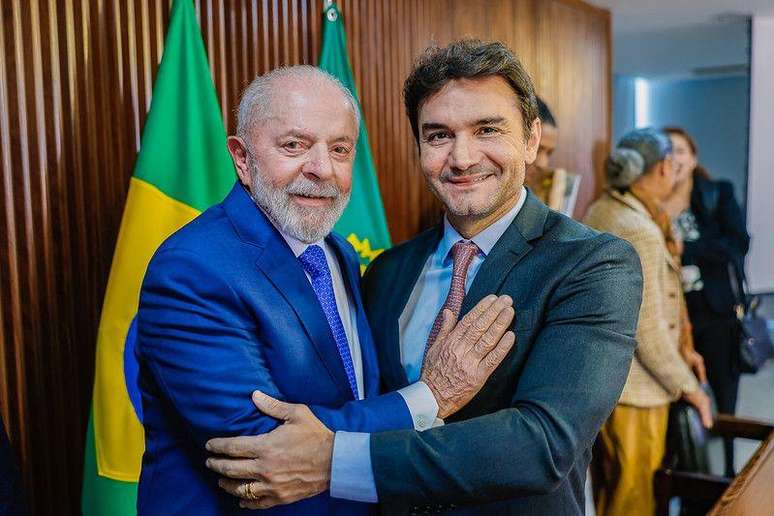 O ministro Celso Sabino, do Turismo, tem sido o defensor mais ativo do projeto que legaliza cassinos e jogo do bicho
