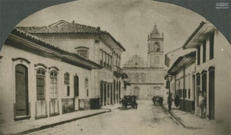 Rua do Ros&aacute;rio, atual Rua 15 de Novembro, em 1880: capital paulista registrou 30 mil habitantes no Censo de 1872