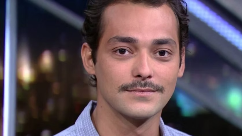 The “Girl of the Moment” actor reveals the fight against mental illness and speaks of the importance of breaking the taboos
