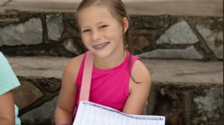 Renee Smajastrla, de 8 anos, morreu quando as águas da enchente devastaram o acampamento cristão Mystic