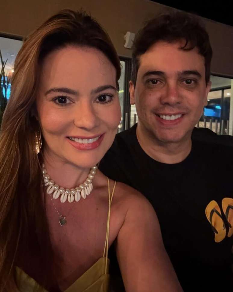 Giordanna Mano, mulher de Júnior Mano, é prefeita de Nova Russas (CE).