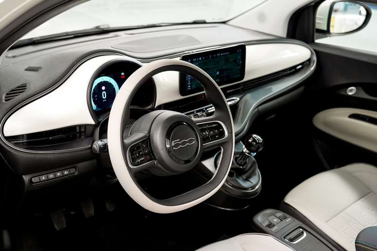 Novo Fiat 500 Hybrid