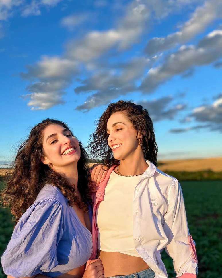 Bel Lima e a namorada