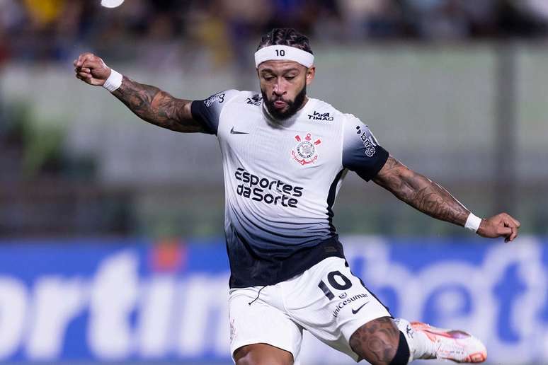 Memphis Depay ainda tem dinheiro para receber do Corinthians –