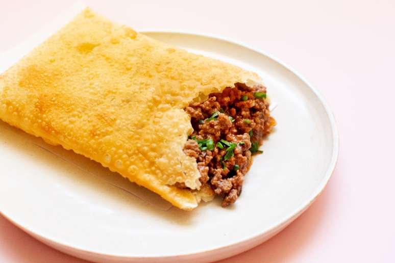 Pastel de feira (Best Food Photos | Shutterstock)