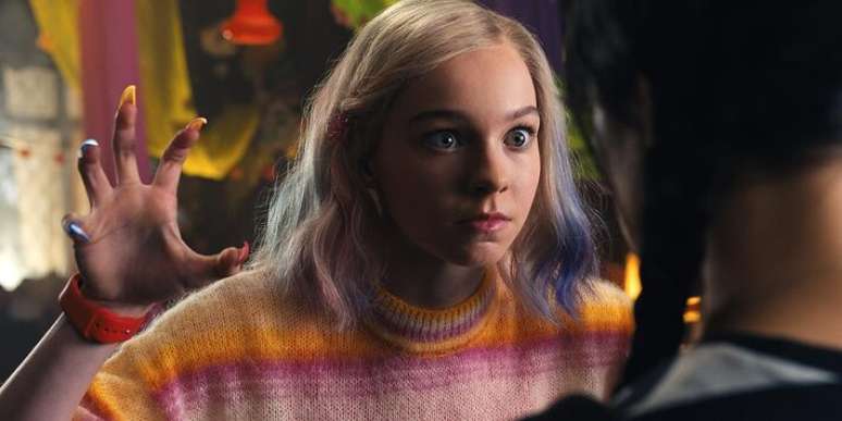 Emma Myers, atriz que vive Enid Sinclair na série, é alvo de especulações dos fãs