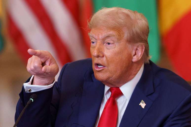 “Coaches” Booker of the Lula’s Nation Nation X “Vexam”: reactions to Trump New Tariff “Coaches” Booker of the Lula’s Nation Nation X “Vexam”: reactions to Trump New Tariff