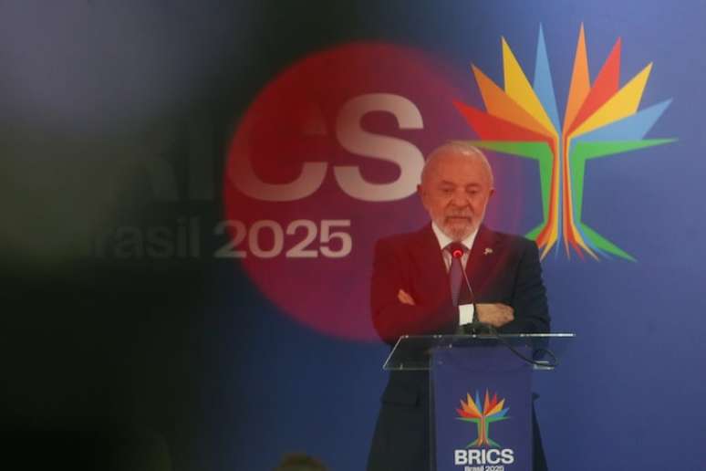 Para interlocutores do governo, situação com os EUA exige cautela e negociação