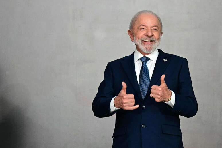 Lula irá se reunir com ministros