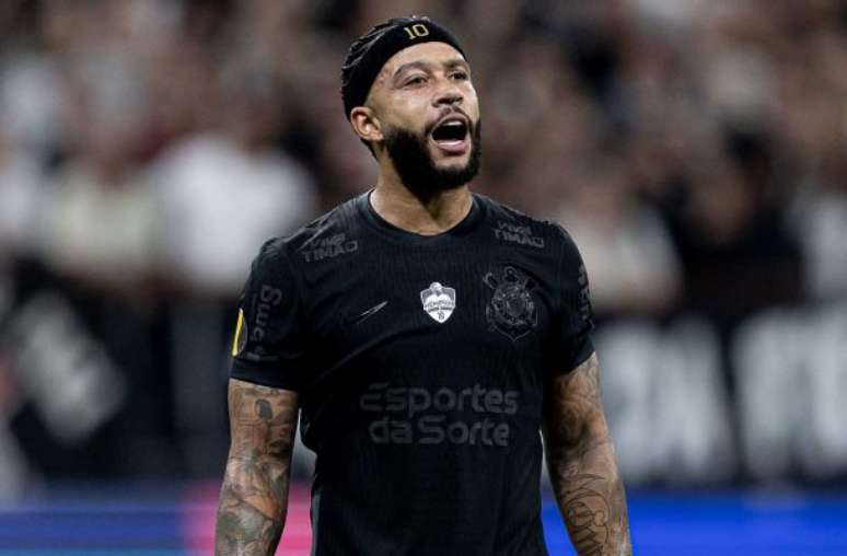 Memphis Depay ainda tem dinheiro para receber do Corinthians –