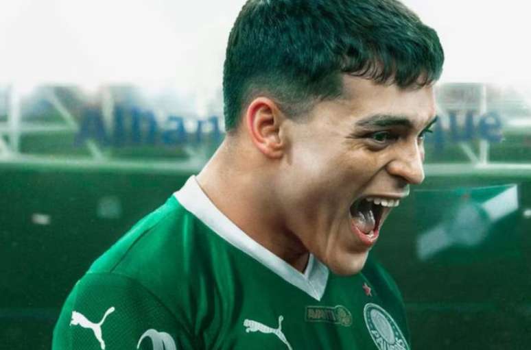 Palmeiras anunciou Ramón Sosa como reforço da equipe. 