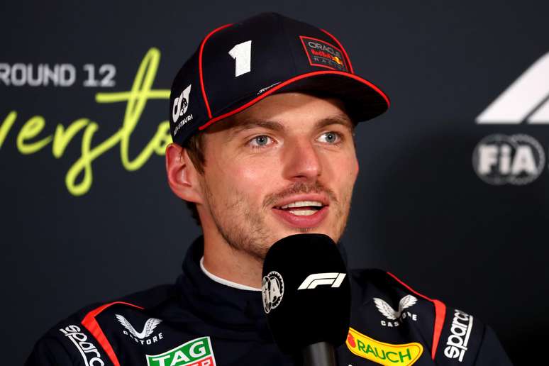 Como fica o futuro de Max Verstappen após a saída de Christian Horner da Red Bull?