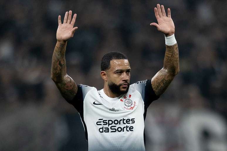 Corinthians vive rela&ccedil;&atilde;o estremecida com Memphis &ndash;