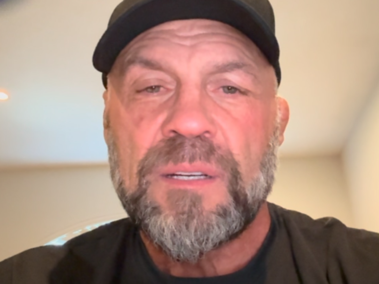 UFC Randy Couture suffers an accident and is hospitalized UFC Randy Couture suffers an accident and is hospitalized