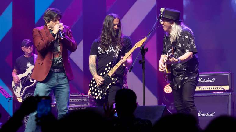 Paulo Ricardo, Andreas Kisser e Luiz Carlini -