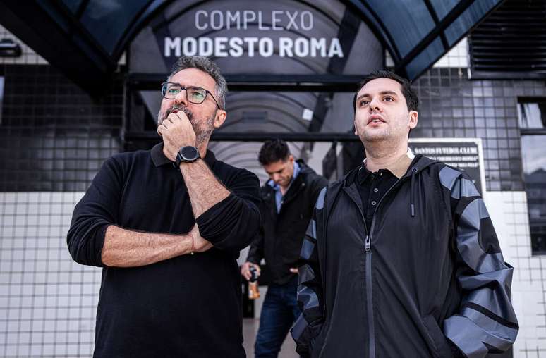 Alexandre Mattos procura oportunidades de mercado para o Santos &ndash;