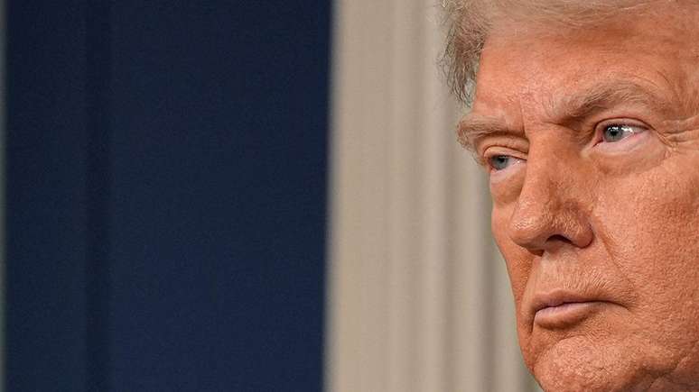 Trump anunciou tarifas sobre o Brasil que surpreenderam analistas e pesquisadores