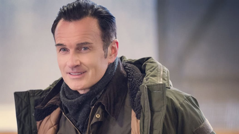Julian McMahon morreu aos 56 anos