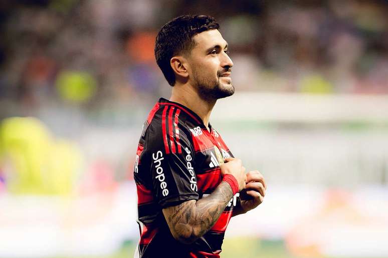 Arrascaeta tem interesse em encerrar carreira no Flamengo –