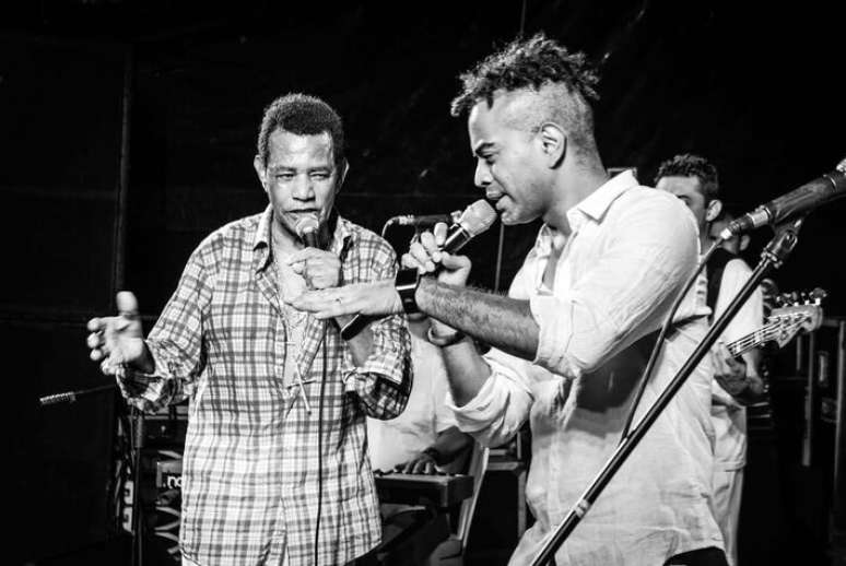 Jair Oliveira (à direita), o Jairzinho, com o pai, Jair Rodrigues (à esquerda), que morreu em 2014