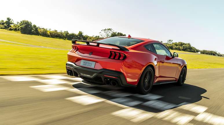 Ford Mustang Dark Horse