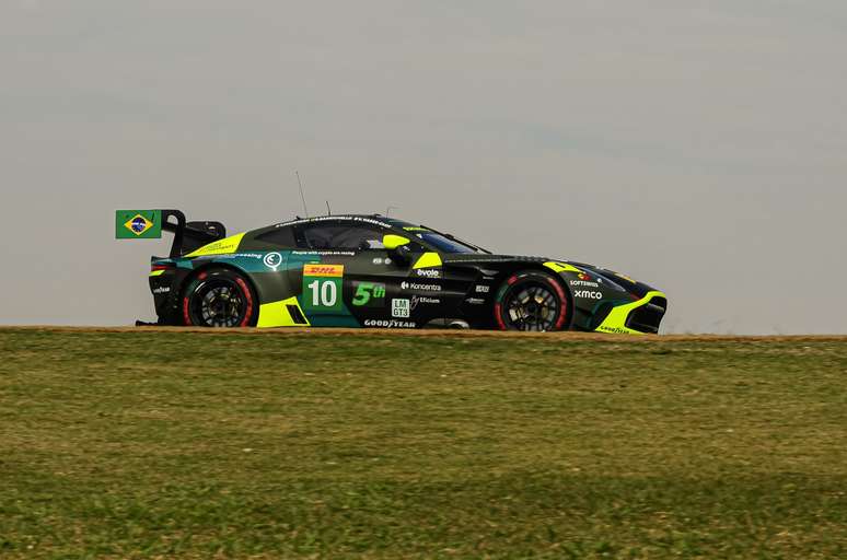 O Aston Martin Vantage AMR de Dudu Barrichello em Interlagos