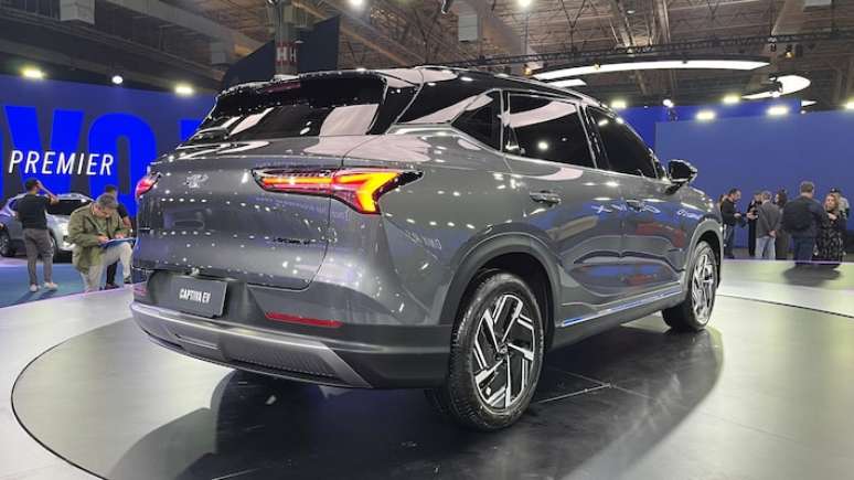 SUV tem porte de BYD Song Plus e GWM Haval H6 e porta-malas de mais de 600 litros